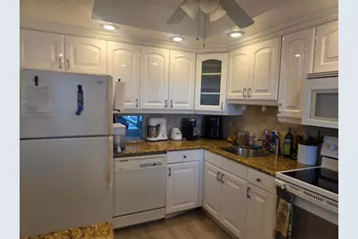 3150 N Palm Aire Dr, Unit #805, Pompano Beach, FL 33069 - Photo 3