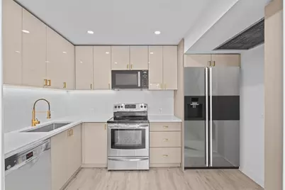 204  Mansfield E, Unit #204, Boca Raton, FL 33434 - Photo 9