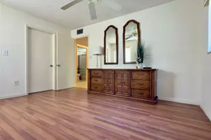 9988 N Belfort Cir, Tamarac, FL 33321 - Photo 23