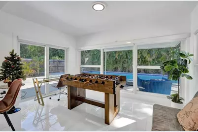 1050 NE 150th St, Miami, FL 33161 - Photo 25