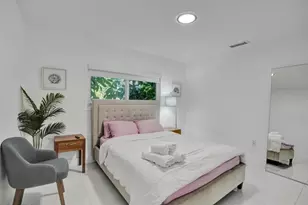 1050 NE 150th St, Miami, FL 33161 - Photo 39