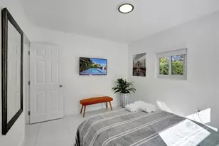 1050 NE 150th St, Miami, FL 33161 - Photo 23