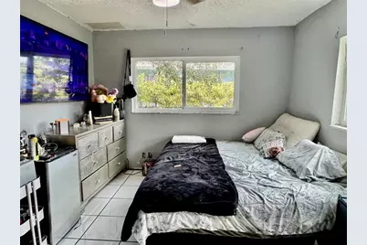 8212 NW 74th Ter, Tamarac, FL 33321 - Photo 11