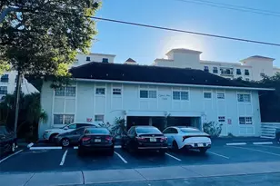 2404 NE 33 Ave Unit, Fort Lauderdale, FL 33305 - Photo 1