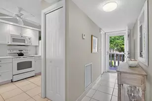 985 SE 19th Ave, Deerfield Beach, FL 33441 - Photo 5