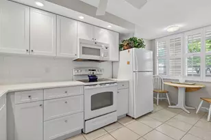 985 SE 19th Ave, Deerfield Beach, FL 33441 - Photo 9