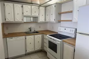 2851 NE 183rd St Unit, Aventura, FL 33160 - Photo 5