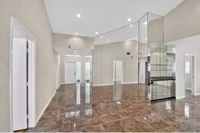 6869  Fountains Cir, Unit #6869, Lake Worth, FL 33467 - Photo 11