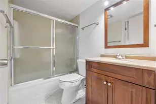 1052 Harwood Unit, Deerfield Beach, FL 33442 - Photo 9