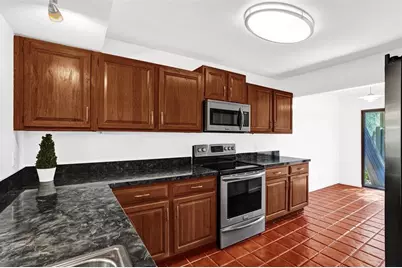 81 NE 17th Ct, Fort Lauderdale, FL 33305 - Photo 9