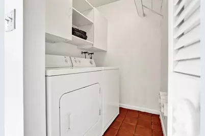 81 NE 17th Ct, Fort Lauderdale, FL 33305 - Photo 13