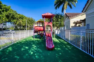 9000 W Flagler St, Miami, FL 33174 - Photo 27