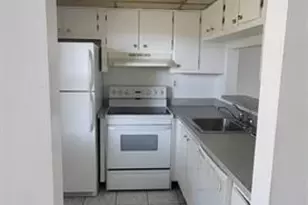 9070 Lime Bay Blvd, Tamarac, FL 33321 - Photo 5