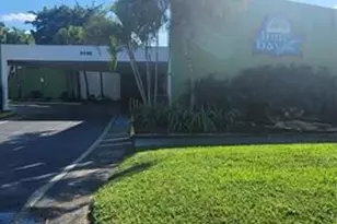 9070 Lime Bay Blvd, Tamarac, FL 33321 - Photo 19