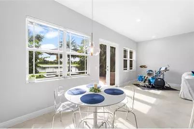 9730  Blue Isle Bay, Parkland, FL 33076 - Photo 21