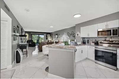 2334 SW Cypress Bend Dr, Unit #511, Pompano Beach, FL 33069 - Photo 3