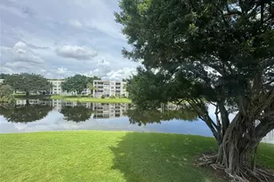 9235A Lagoon Pl Unit, Davie, FL 33324 - Photo 29