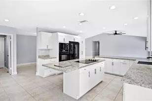 11020 NW 8th Ct, Coral Springs, FL 33071 - Photo 9