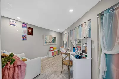 1570 NE 30th Pl, Oakland Park, FL 33334 - Photo 37