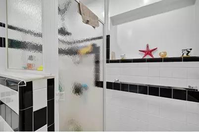 1570 NE 30th Pl, Oakland Park, FL 33334 - Photo 41