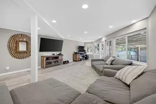 1570 NE 30th Pl, Oakland Park, FL 33334 - Photo 15