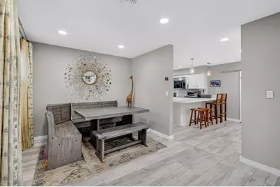 1570 NE 30th Pl, Oakland Park, FL 33334 - Photo 9