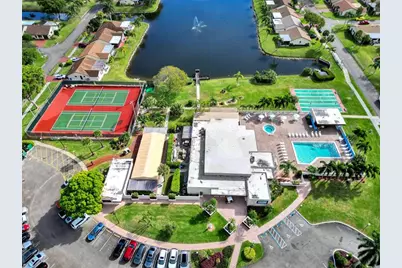1752 SW 19 Avenue, Deerfield Beach, FL 33442 - Photo 41
