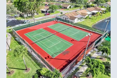 1752 SW 19 Avenue, Deerfield Beach, FL 33442 - Photo 43