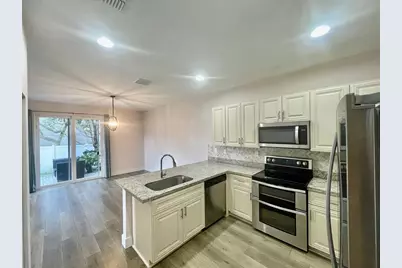 4803 NW 48th Ter, Tamarac, FL 33319 - Photo 7