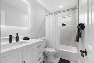 5613 Madison St, Hollywood, FL 33023 - Photo 11