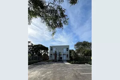 661 NW 21st Ter, Fort Lauderdale, FL 33311 - Photo 1