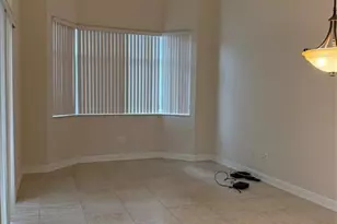 16102 Emerald Estates Dr Unit, Weston, FL 33331 - Photo 19