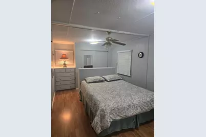 2321 SW 87th Ter, Davie, FL 33324 - Photo 5