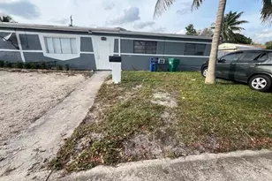 1011 NW 195th St, Miami Gardens, FL 33169 - Photo 5