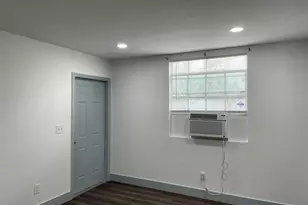 8030 NW 36th Pl, Miami, FL 33147 - Photo 15