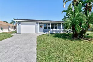 918 Bermuda Ave, Sebastian, FL 32958 - Photo 1