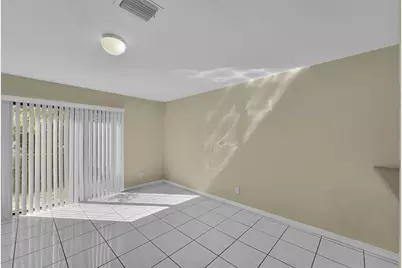 9088 NW 40th St, Coral Springs, FL 33065 - Photo 9