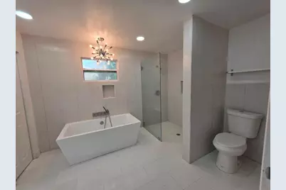 690 NW 68th Ave, Plantation, FL 33317 - Photo 9