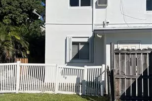 1814 E Oakland Park Blvd, Fort Lauderdale, FL 33306 - Photo 23