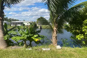 51 NE 204th St, Miami, FL 33179 - Photo 23