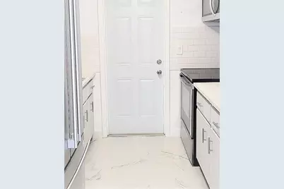 348 S Federal Hwy, Unit #19, Dania Beach, FL 33004 - Photo 3