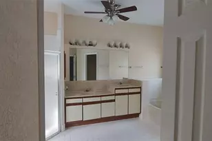 9401 NW 18th Dr, Plantation, FL 33322 - Photo 9