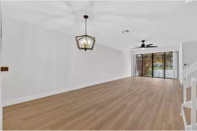 3964 E  Cocoplum Cir, Unit #E, Coconut Creek, FL 33063 - Photo 13