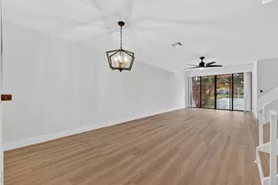 3964 E Cocoplum Cir Unit, Coconut Creek, FL 33063 - Photo 13