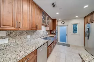 1728 NE 16th Ave, Fort Lauderdale, FL 33305 - Photo 7