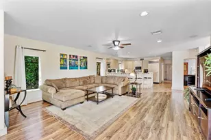 2484 SE 12th St, Pompano Beach, FL 33062 - Photo 17