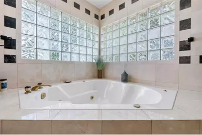 2484 SE 12th St, Pompano Beach, FL 33062 - Photo 31