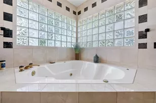 2484 SE 12th St, Pompano Beach, FL 33062 - Photo 31