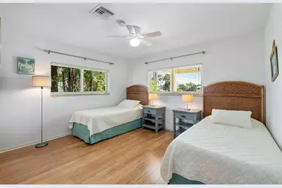 2484 SE 12th St, Pompano Beach, FL 33062 - Photo 33