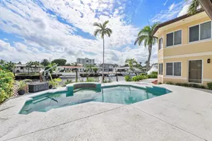 2484 SE 12th St, Pompano Beach, FL 33062 - Photo 33